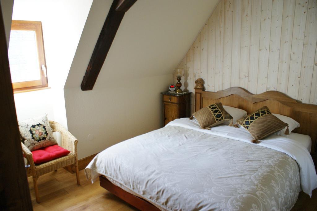 Gites Les Bains Riquewihr Værelse billede